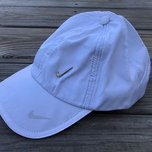 Nike Men Hat Cap White Sport Cap Baseball Hat One
